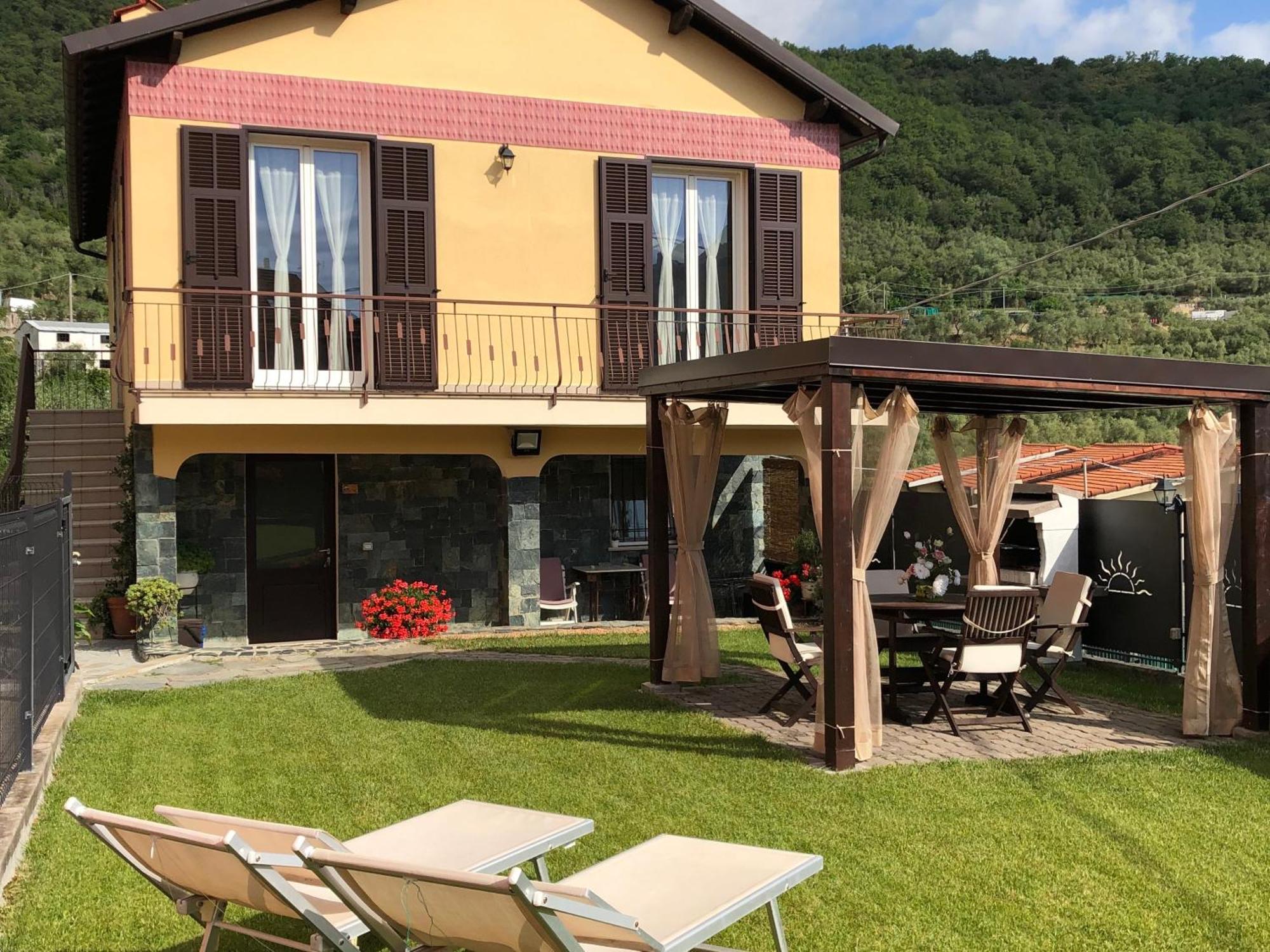 Casa Ginni Con Piscina E Giardino Caravonica Eksteriør bilde