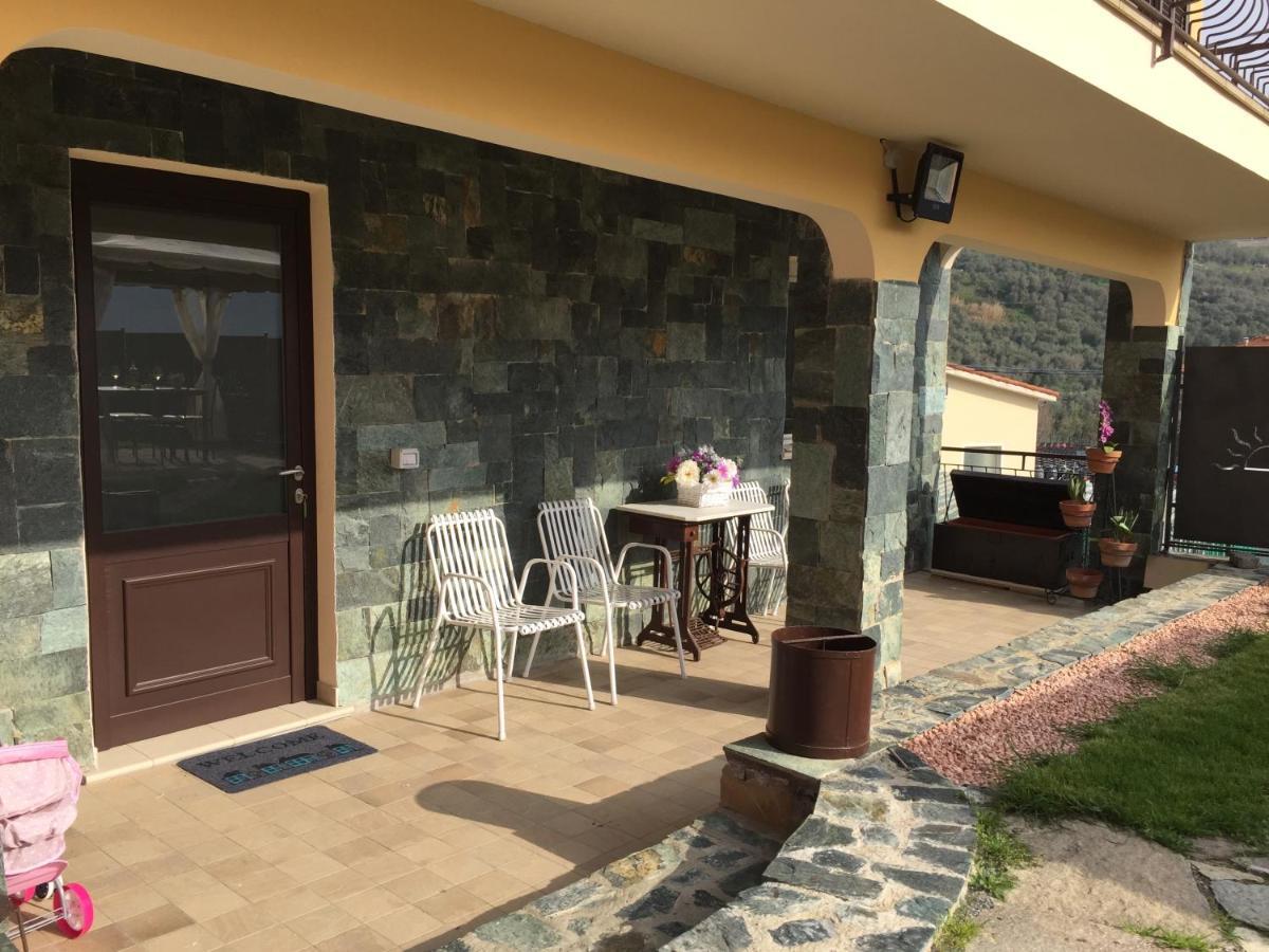 Casa Ginni Con Piscina E Giardino Caravonica Eksteriør bilde