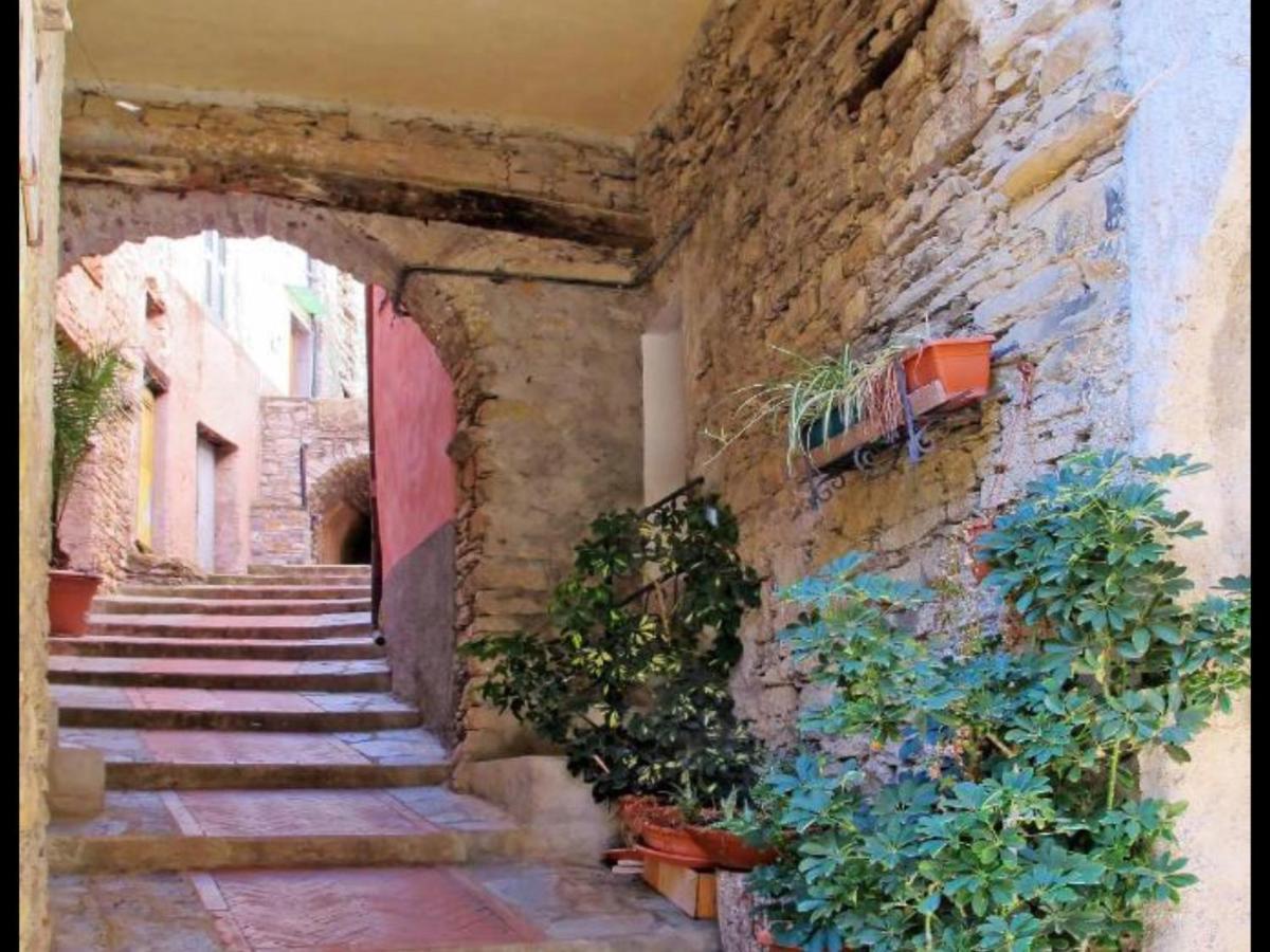 Casa Ginni Con Piscina E Giardino Caravonica Eksteriør bilde